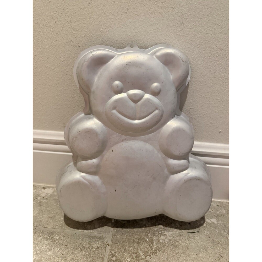 Vintage 1982 Wilton Teddy Bear Cake Pan 502-3754 Full Body Aluminum Mold